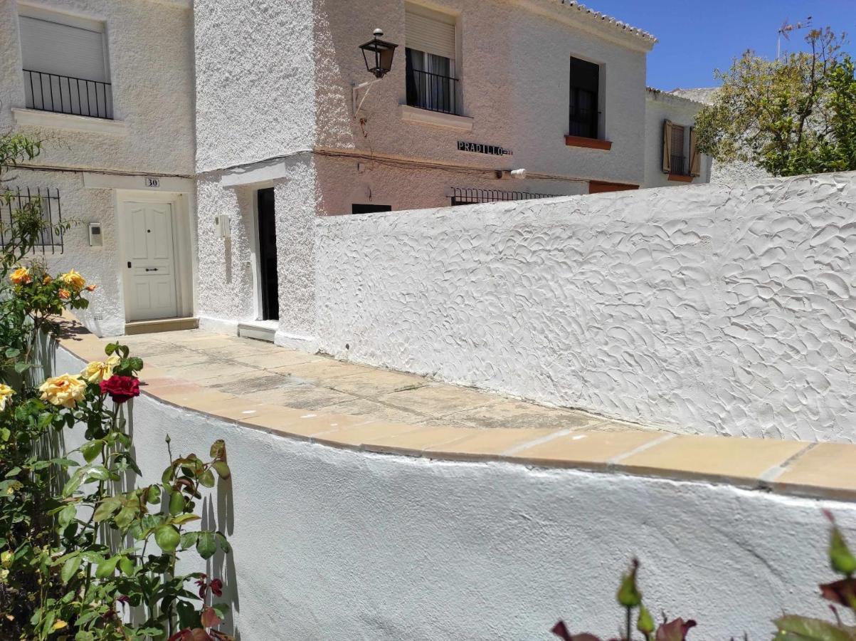 Villa Casa La Gaviota en el centro de Zahara Zahara de los Atunes Exterior foto