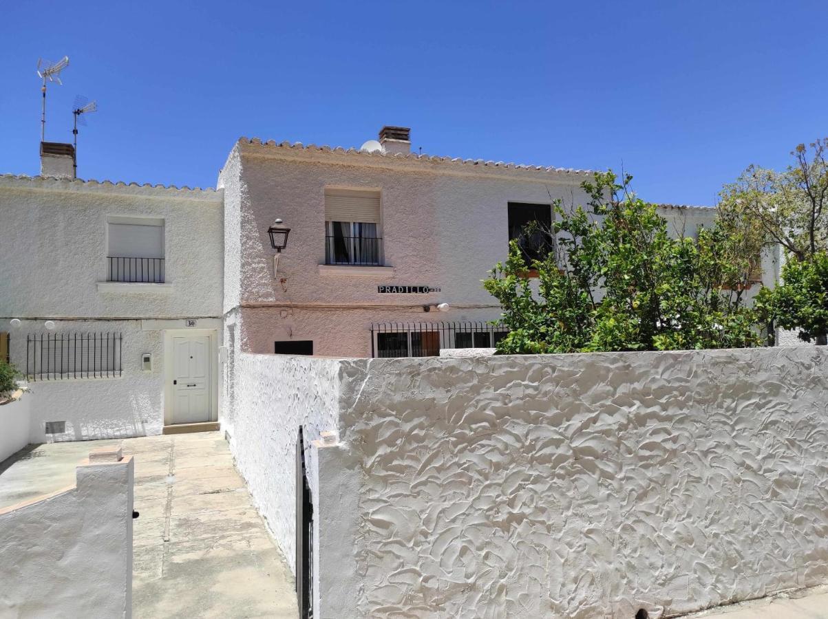 Villa Casa La Gaviota en el centro de Zahara Zahara de los Atunes Exterior foto